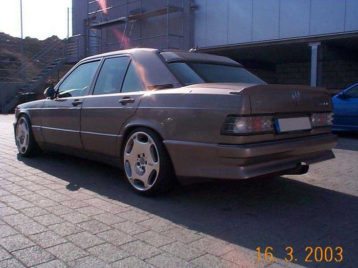 c-klasse_w201_tuning_styling_goeckel2.jpg