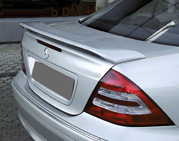 mercedes_benz_c-klasse_heckfluegel_lim_freistehend_m.jpg