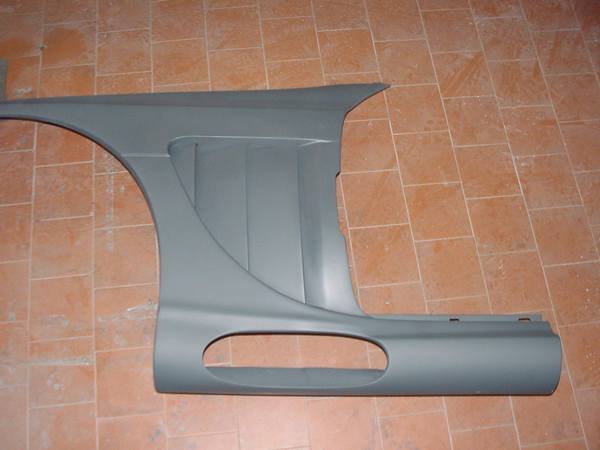 sport_kotfluegel_mercedes-benz_sl_r230.jpg.jpg