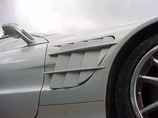 sport_kotfluegel_mercedes-benz_sl_r230212002.jpg