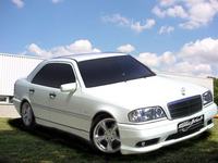 frontspoiler_mercedes_w202_amg-look_facelift203.jpg