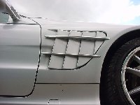 Sport_Kotfluegel_Mercedes-Benz_SL_R230552002.JPG