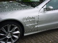 Sport_Kotfluegel_Mercedes-Benz_SL_R23062002.JPG